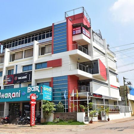 Hotel Pc Residency Mysore Buitenkant foto