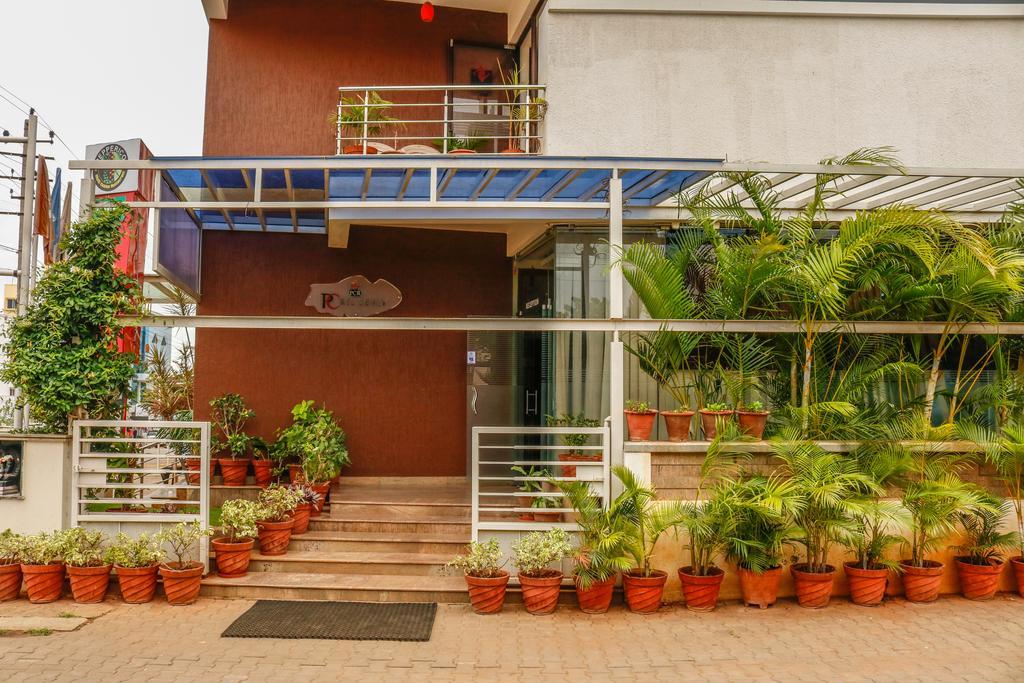 Hotel Pc Residency Mysore Buitenkant foto